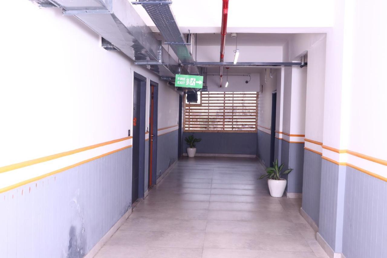 Virohaa Garden Hotel Ghaziabad Eksteriør bilde