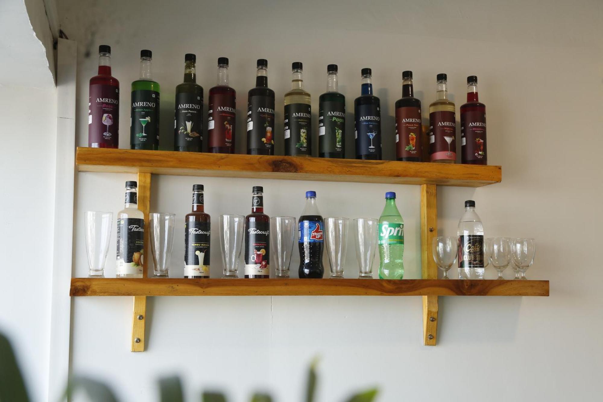 Virohaa Garden Hotel Ghaziabad Eksteriør bilde