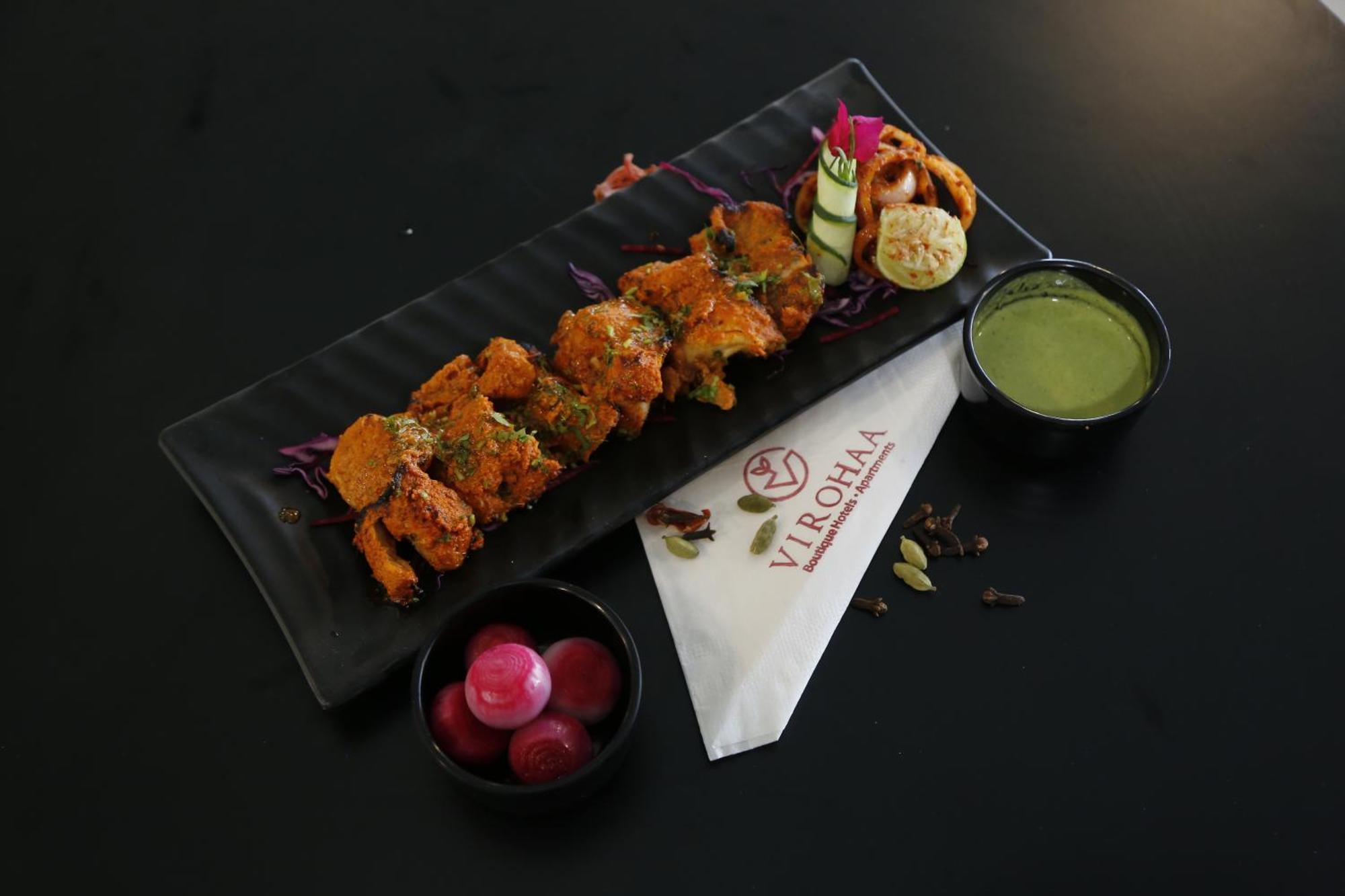 Virohaa Garden Hotel Ghaziabad Eksteriør bilde