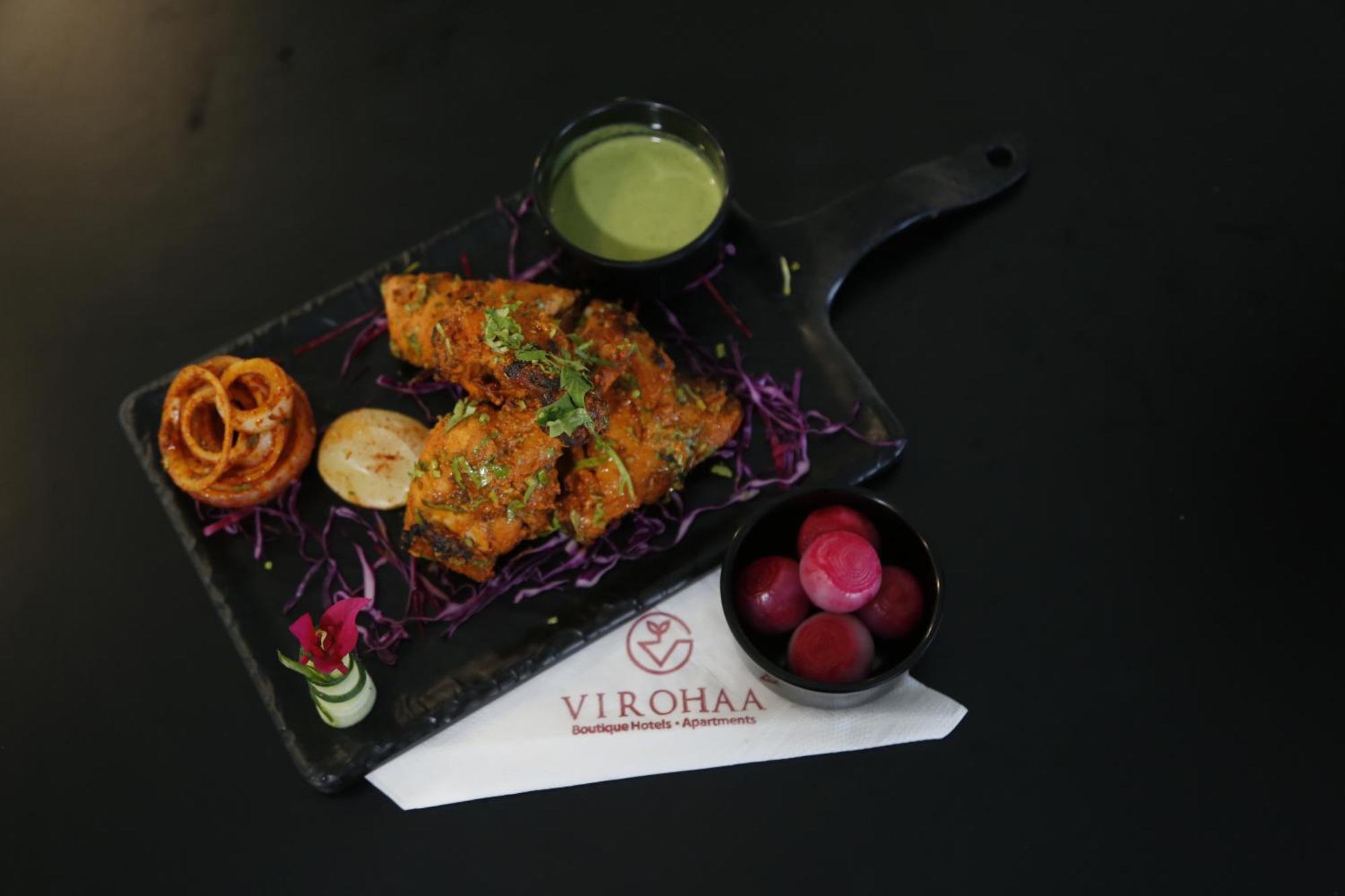 Virohaa Garden Hotel Ghaziabad Eksteriør bilde