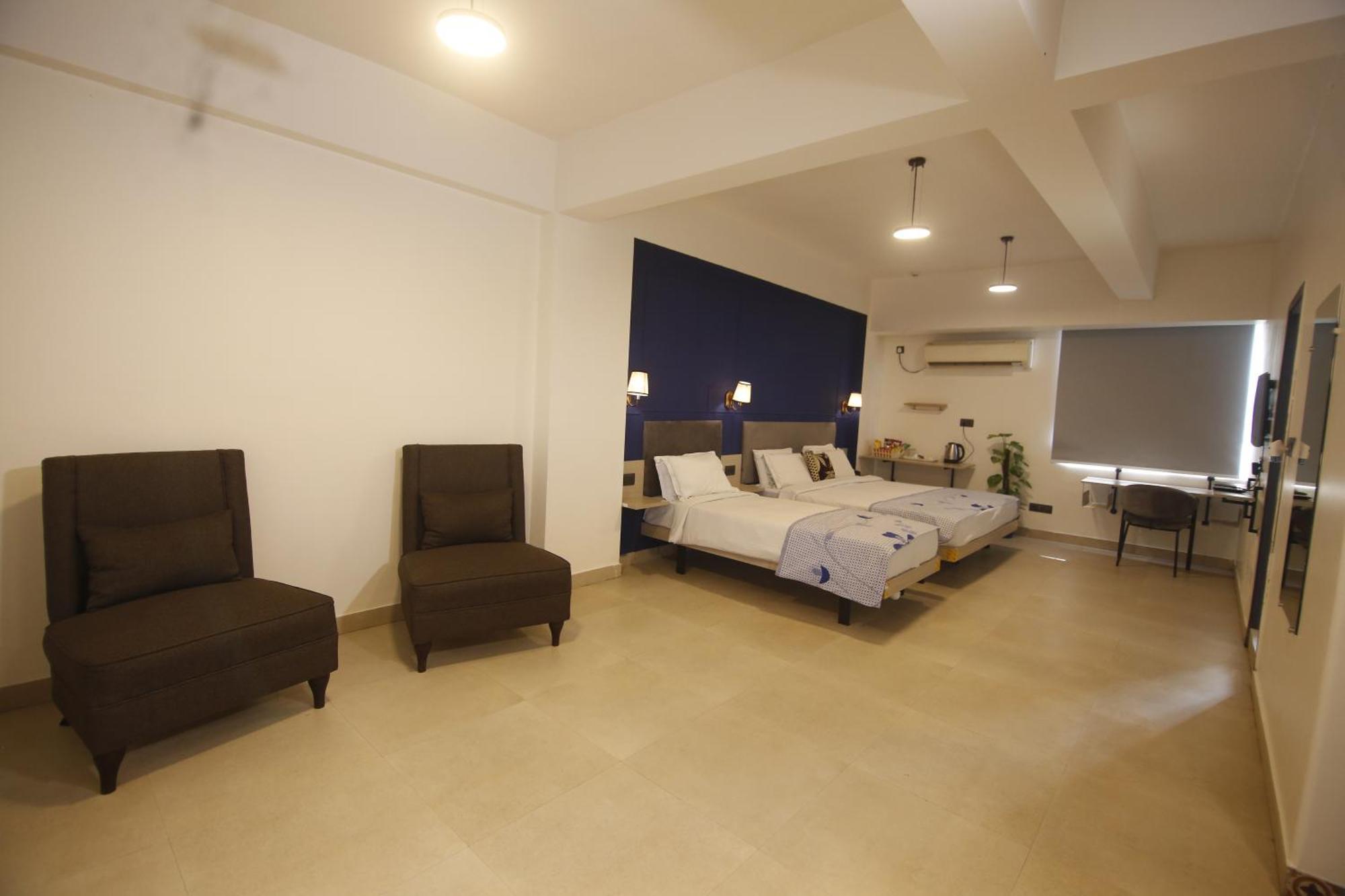 Virohaa Garden Hotel Ghaziabad Eksteriør bilde